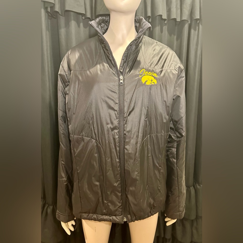 Tri Mountain Women's Iowa Hawkeye Embroidered Puffer Lightweight Jacket Medium